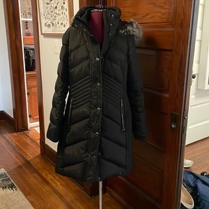 Medium London fog winter jacket with removable faux fur hood